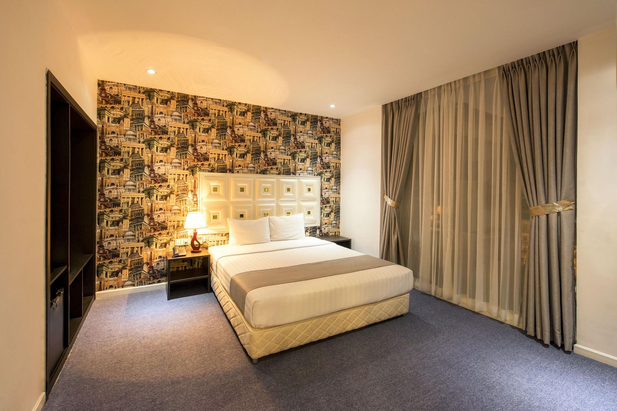 Golden Crown Hotel Хошимин Экстерьер фото