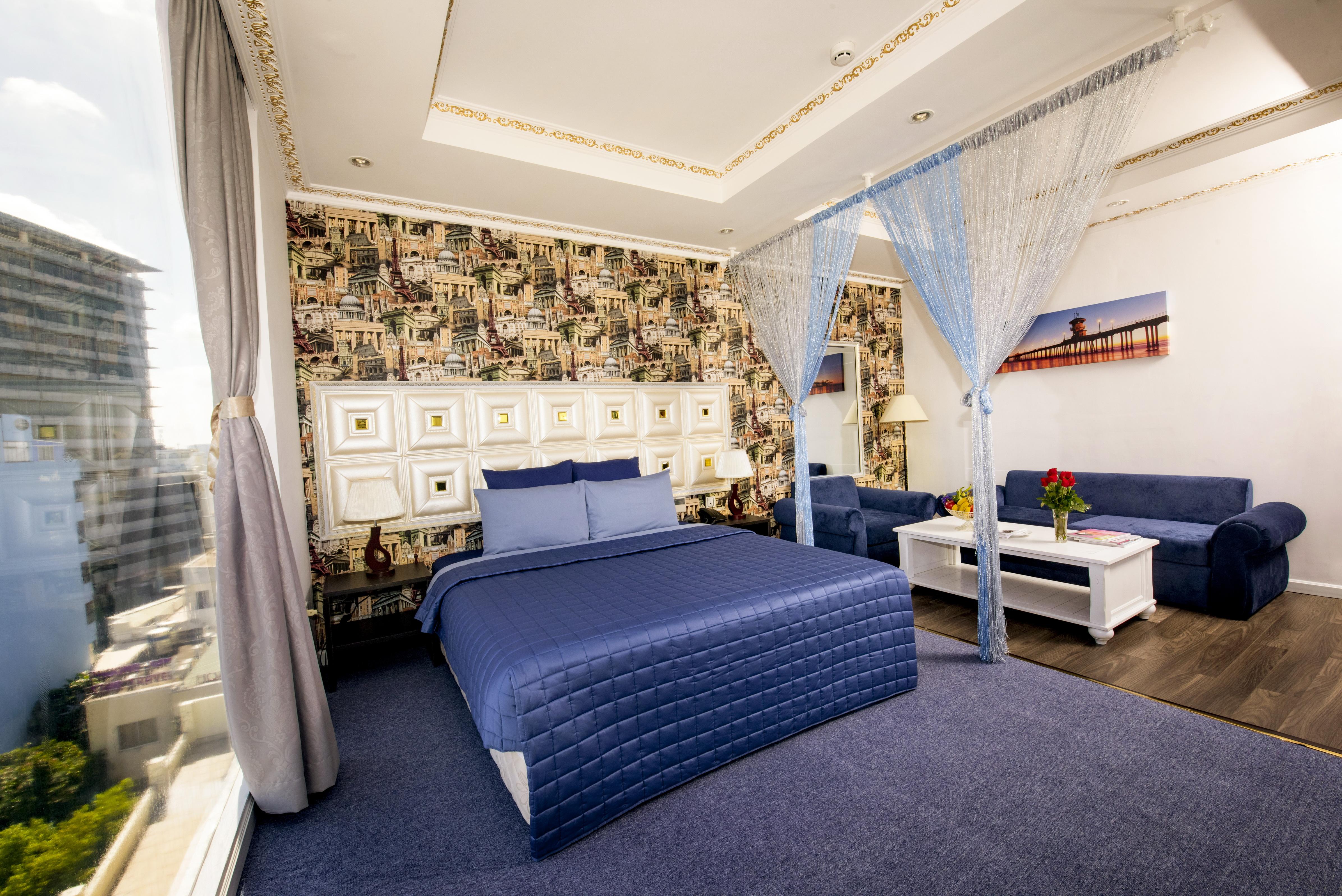 Golden Crown Hotel Хошимин Экстерьер фото