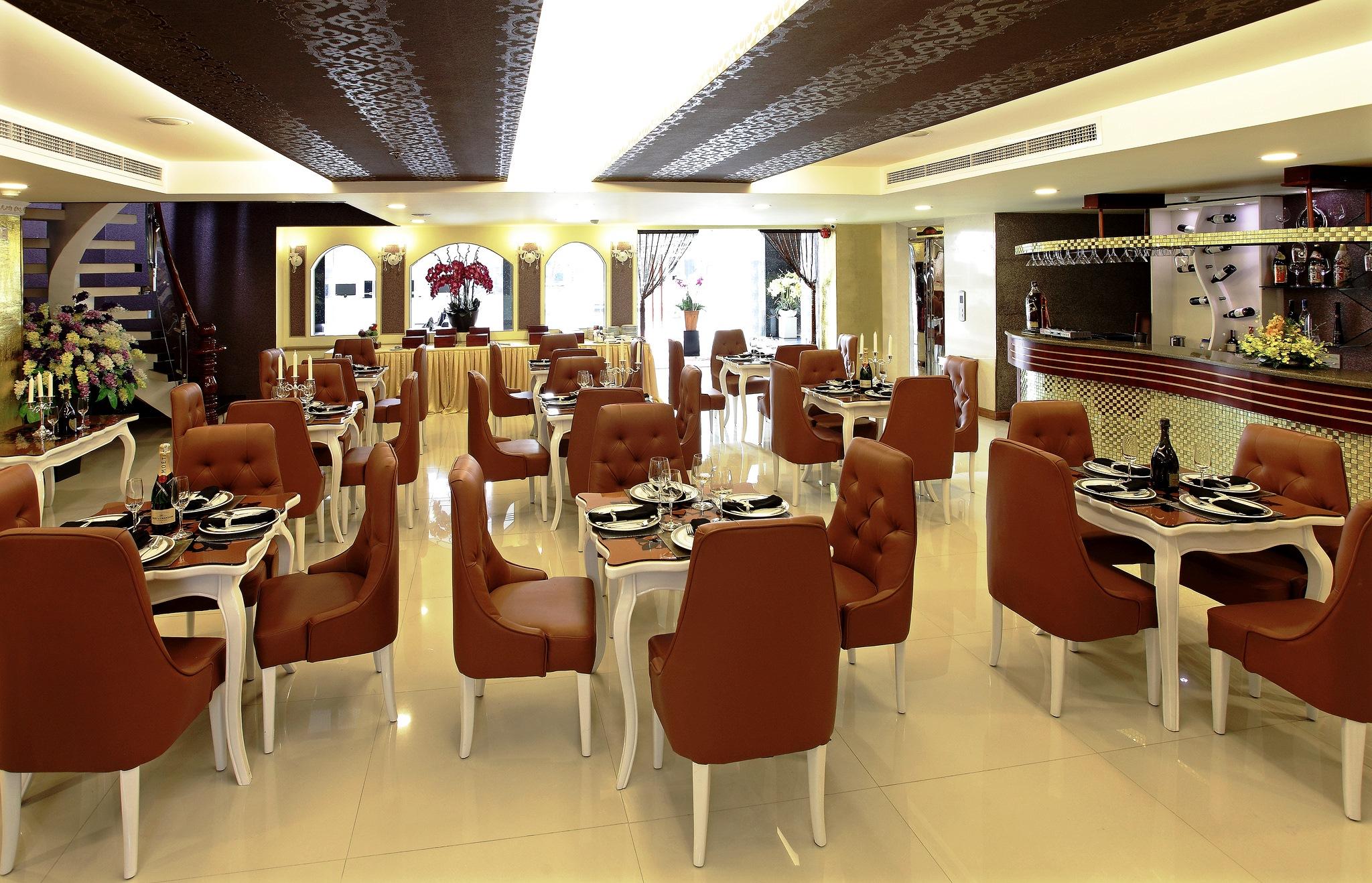 Golden Crown Hotel Хошимин Экстерьер фото