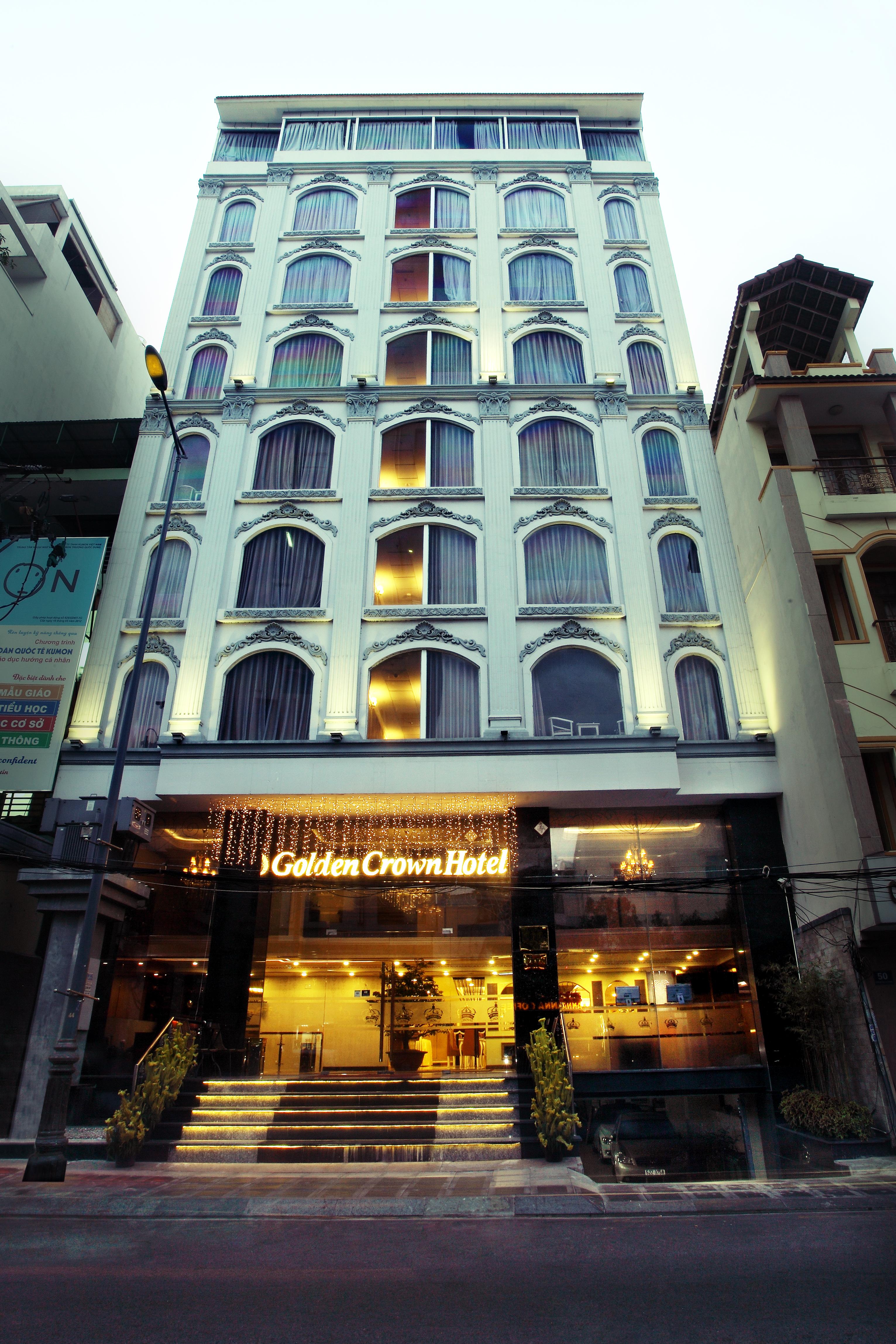 Golden Crown Hotel Хошимин Экстерьер фото