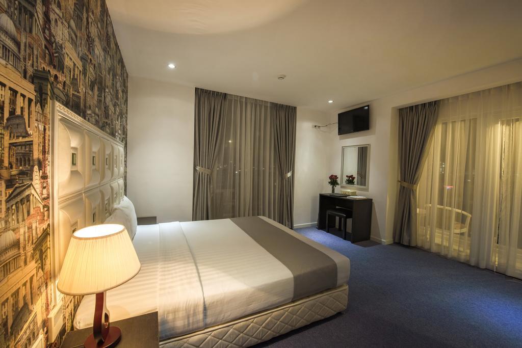 Golden Crown Hotel Хошимин Экстерьер фото